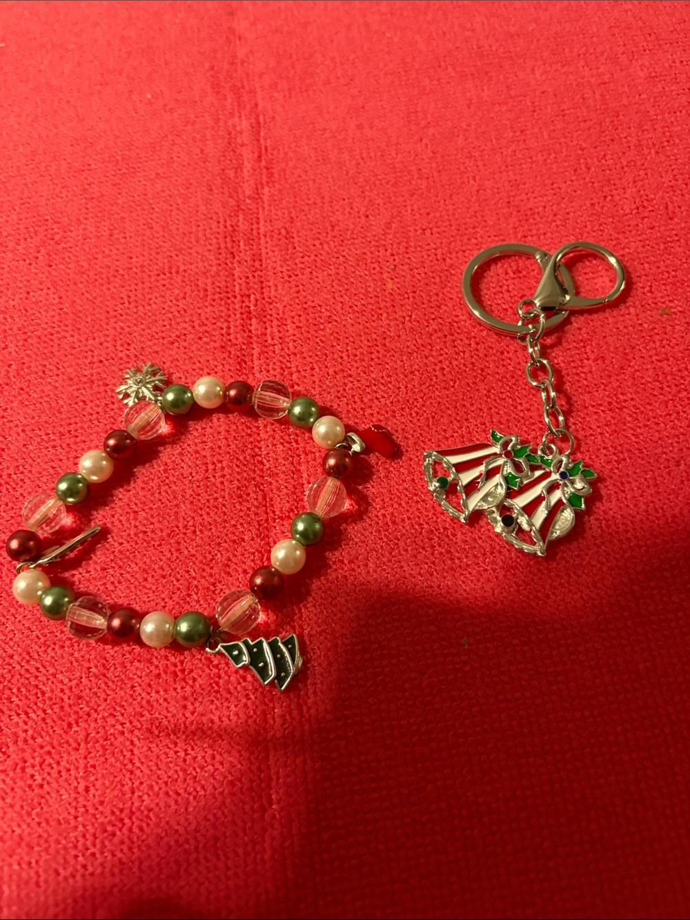 Festive Red & Green Beaded Bracelet with Christmas Tree Charm key chain